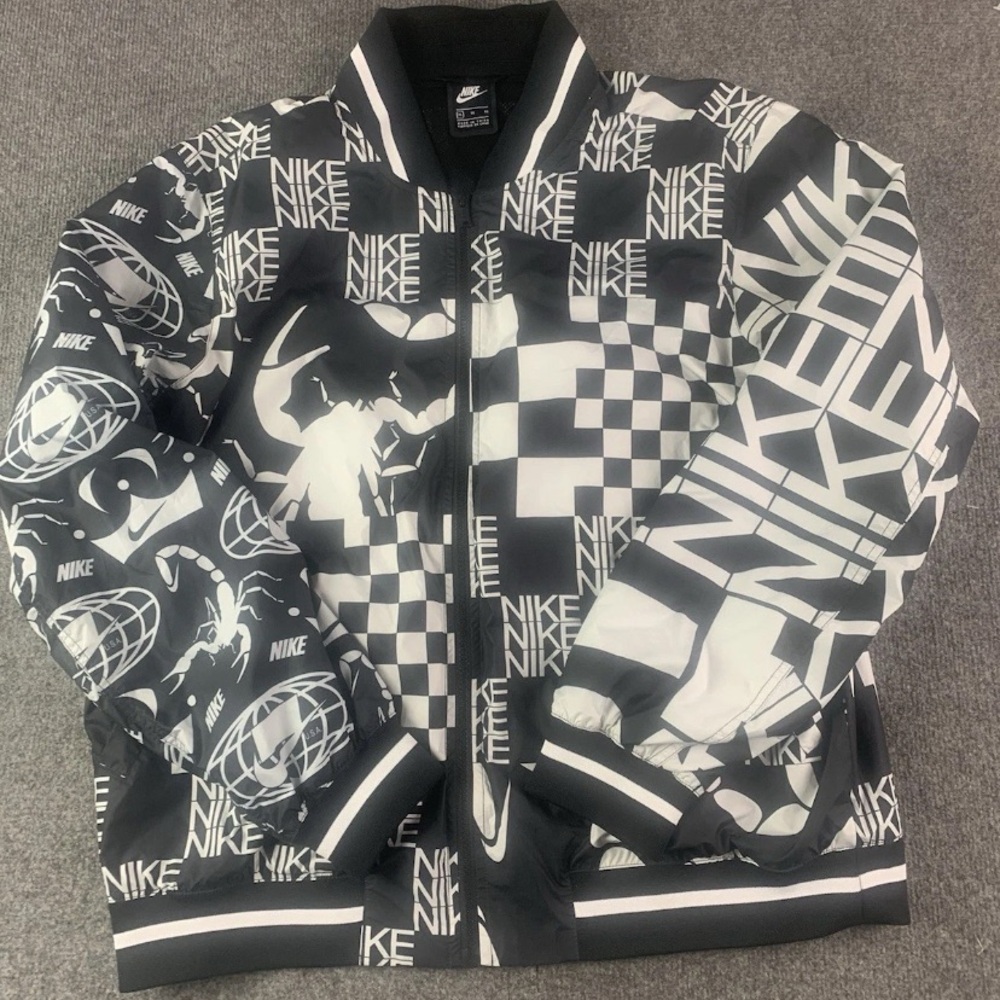 Nike Men's Black and White Jacket